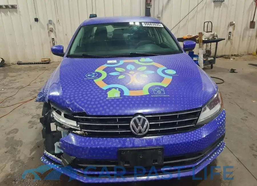 3VW2B7AJ7JM262144# 5
