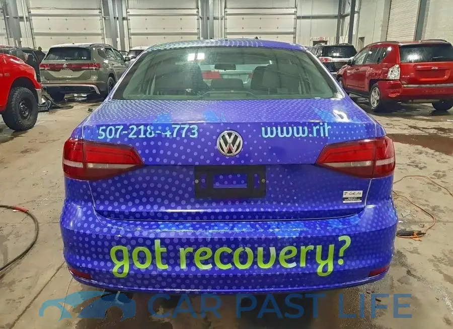 3VW2B7AJ7JM262144# 6