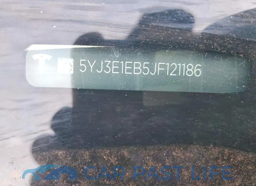 5YJ3E1EB5JF121186# 12