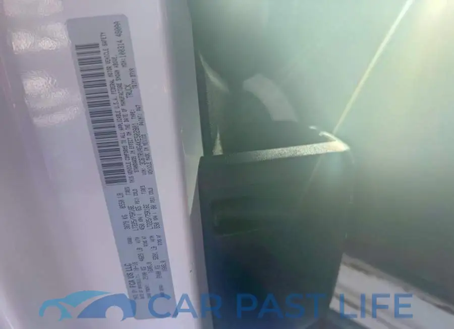 3C6TRVAG4KE502801# 10
