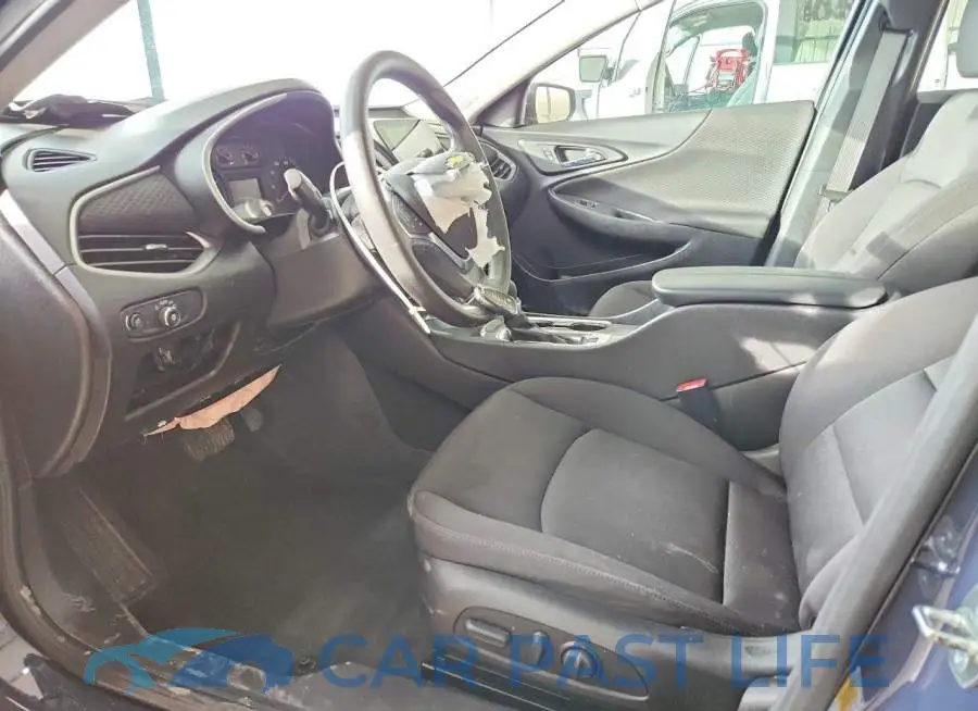 1G1ZD5ST3SF133893# 7