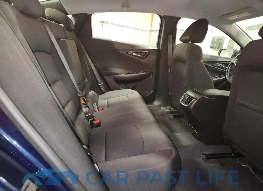 1G1ZD5ST5JF184522# 10