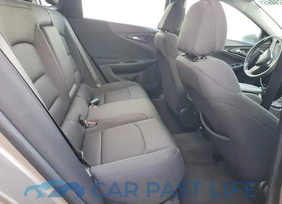 1G1ZD5ST8SF126728# 10