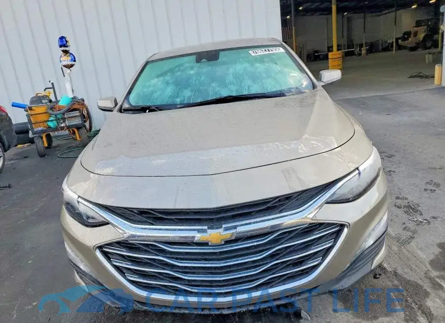 1G1ZD5ST8SF126728# 5