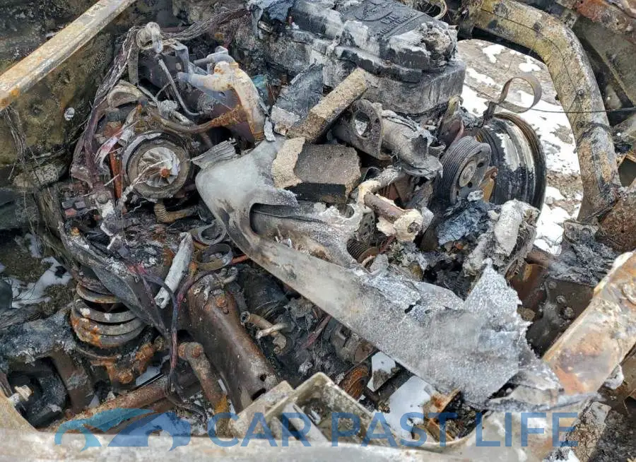3C6UR5FL0KG548480# 11