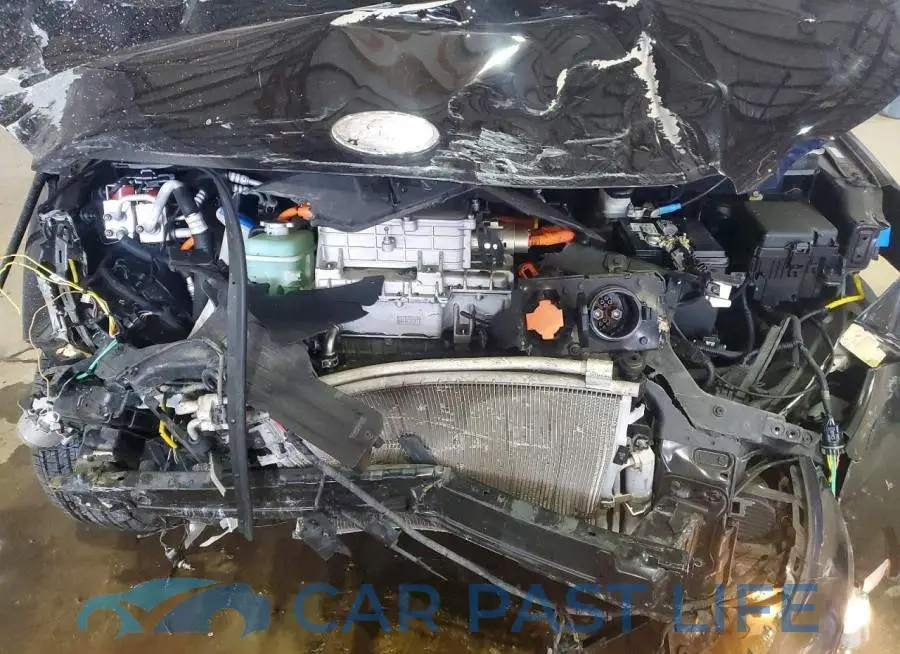 KNDJX3AE8H7021502# 12