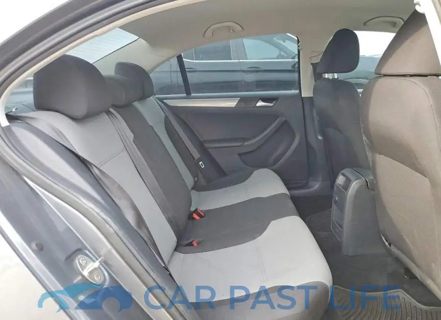 3VW2B7AJ6HM330105# 10