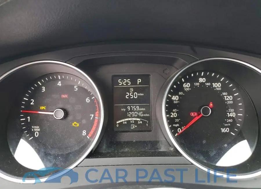 3VW2B7AJ6HM330105# 9
