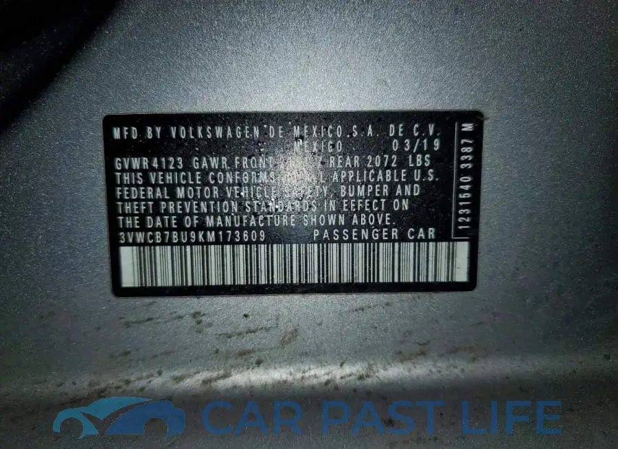 3VWCB7BU9KM173609# 13