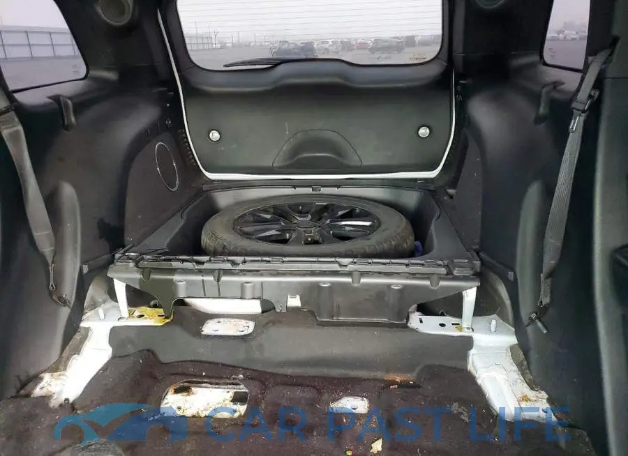 1C4RJEAG4HC952460# 10