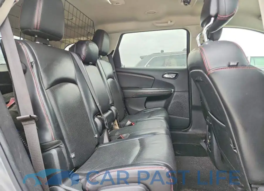 3C4PDDEG4KT695041# 11