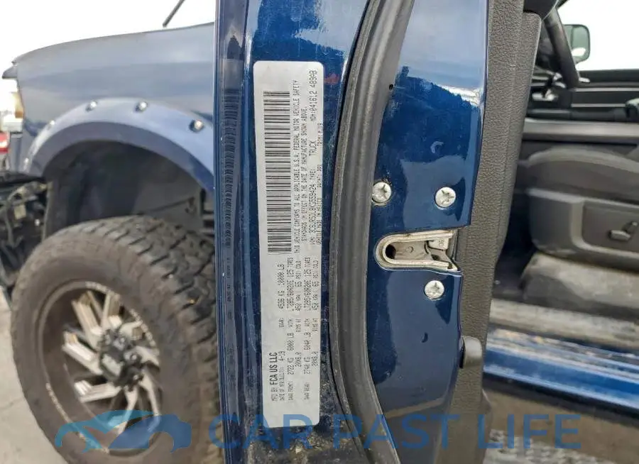 3C6UR5DL8KG559424# 12