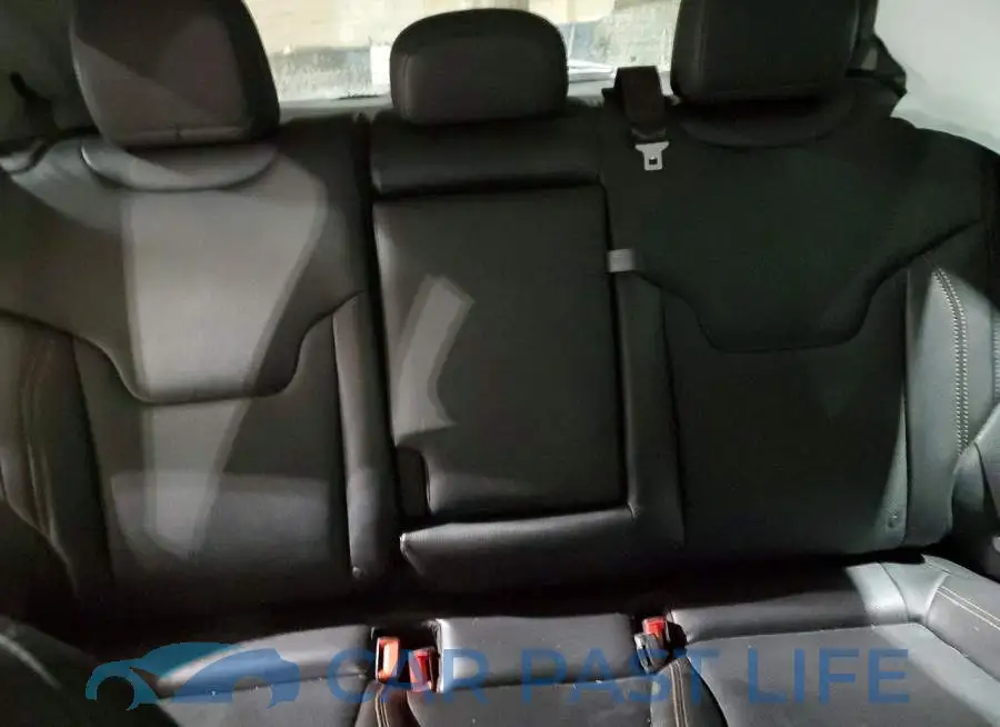 3C4NJDCB5LT160812# 10