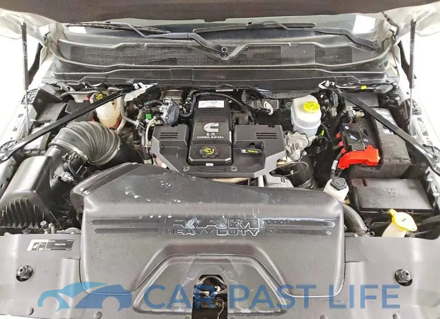 3C6UR5HL4RG142046# 11