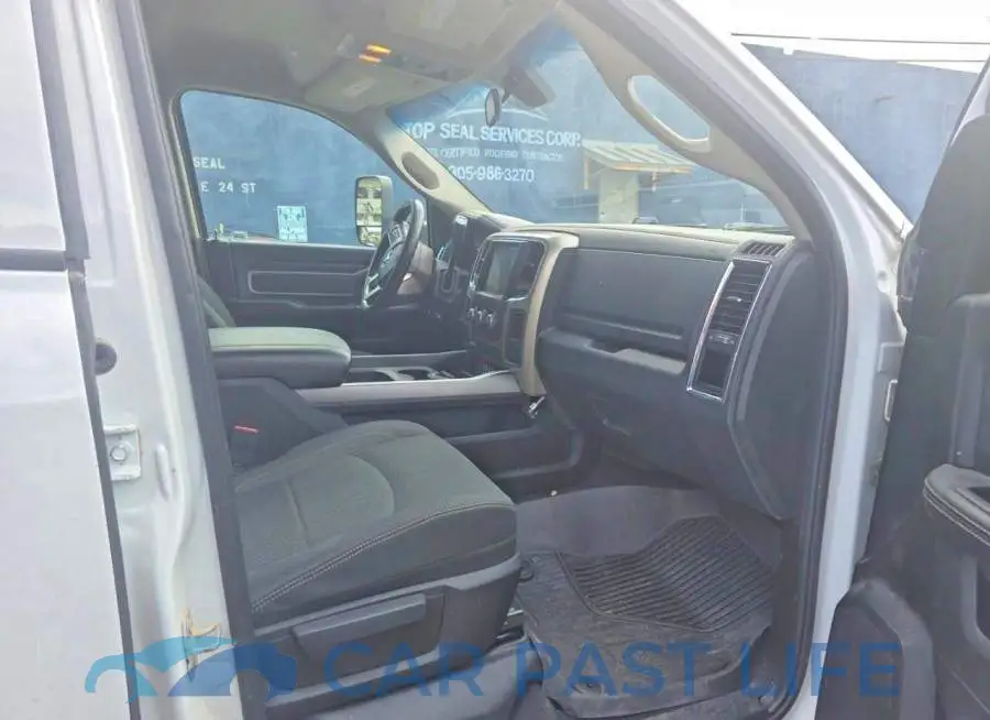 3C7WRNFL4JG412310# 5