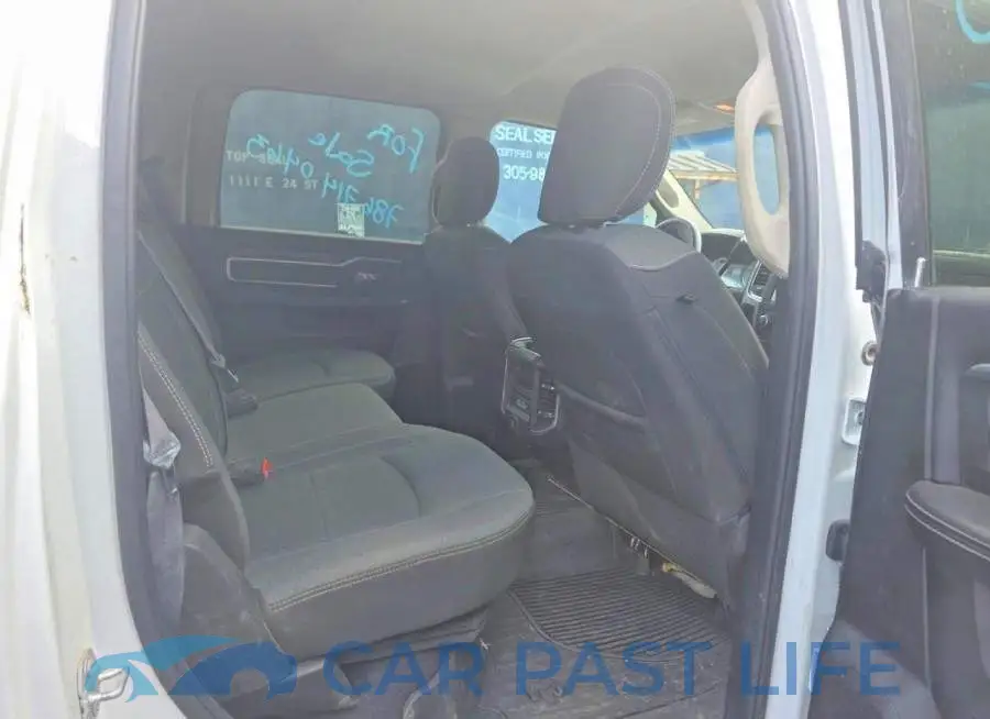 3C7WRNFL4JG412310# 6