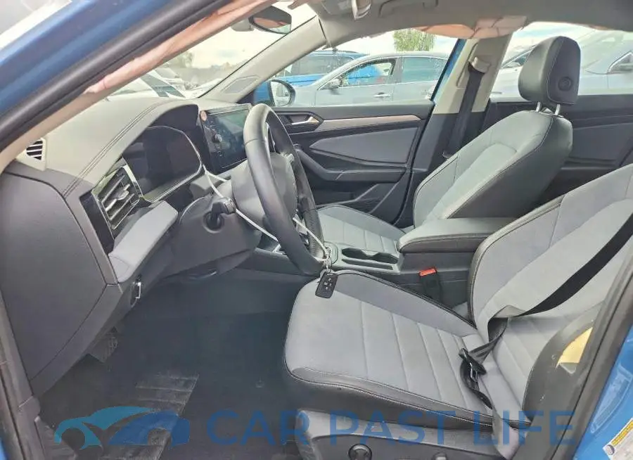 3VW7X7BU5SM076023# 7