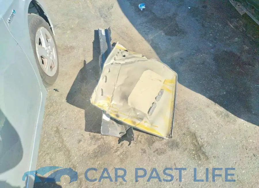 WBA8B3G52HNU35145# 12