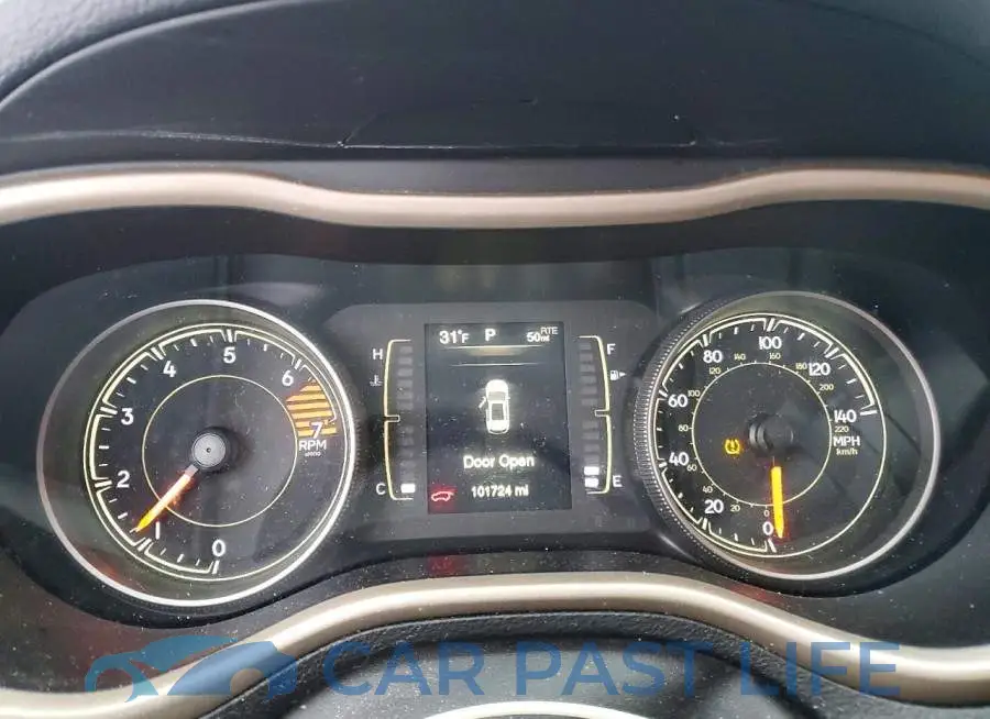 1C4PJLCB5HW642555# 9