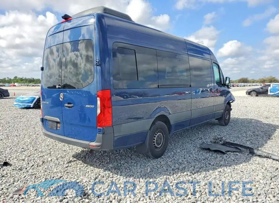 WDZPF1ED7KT008211# 3