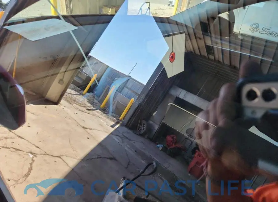 7SAYGDEF8NF563778# 9