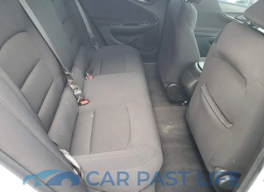 1G1ZB5ST6PF122030# 10
