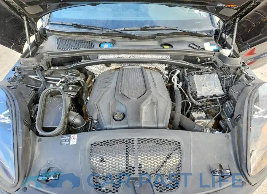 WP1AA2A59SLB06681# 11