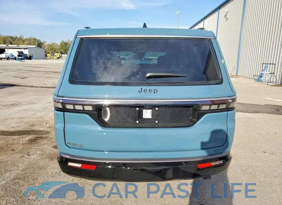 1C4SJUAP3TS153165# 6