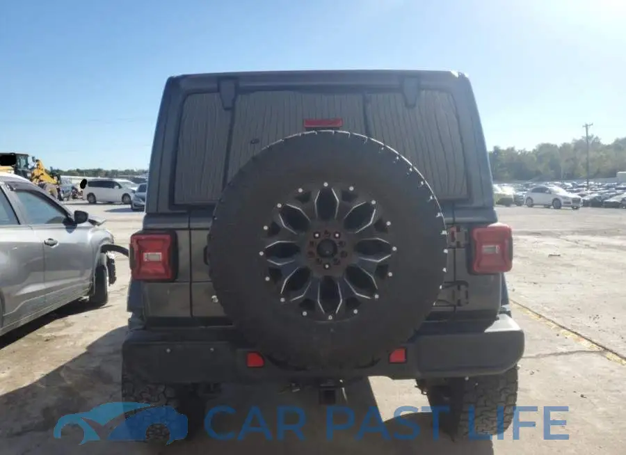 1C4HJXEG4JW319575# 6