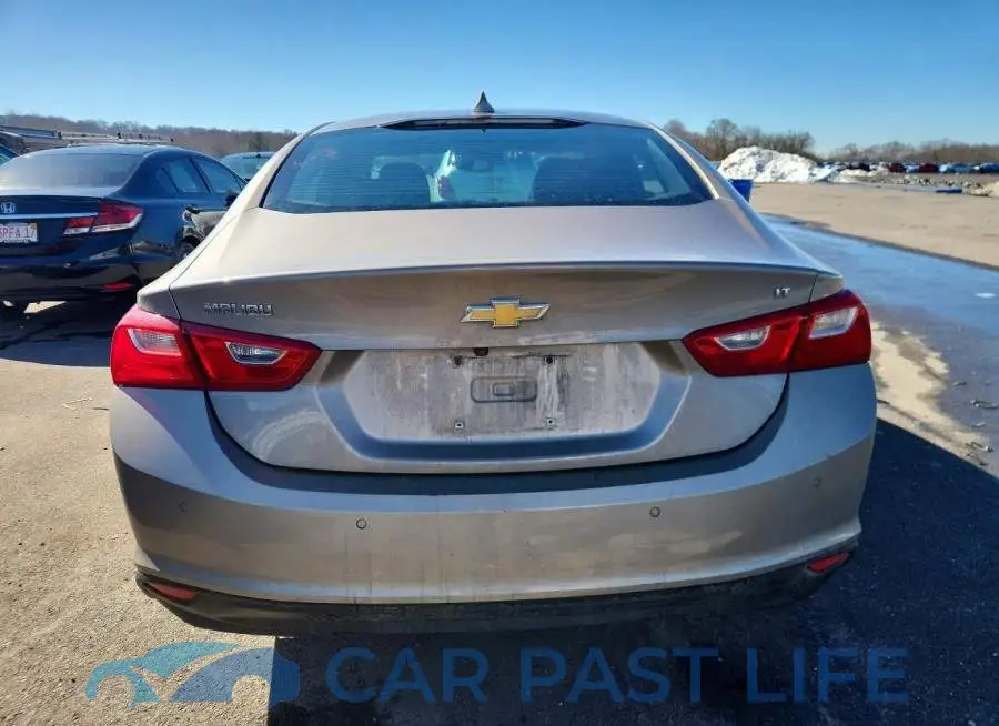 1G1ZD5ST9PF132027# 6