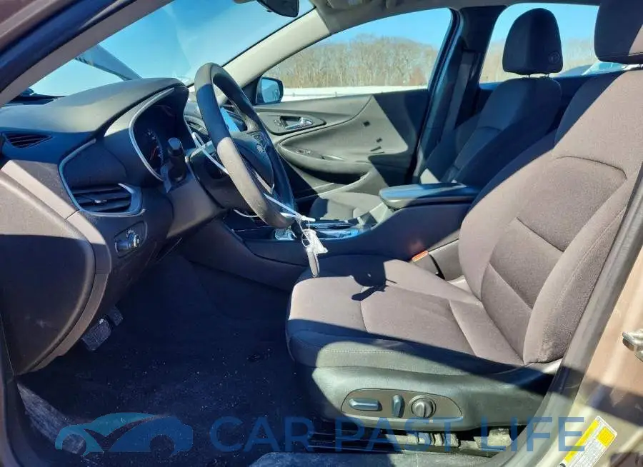 1G1ZD5ST9PF132027# 7