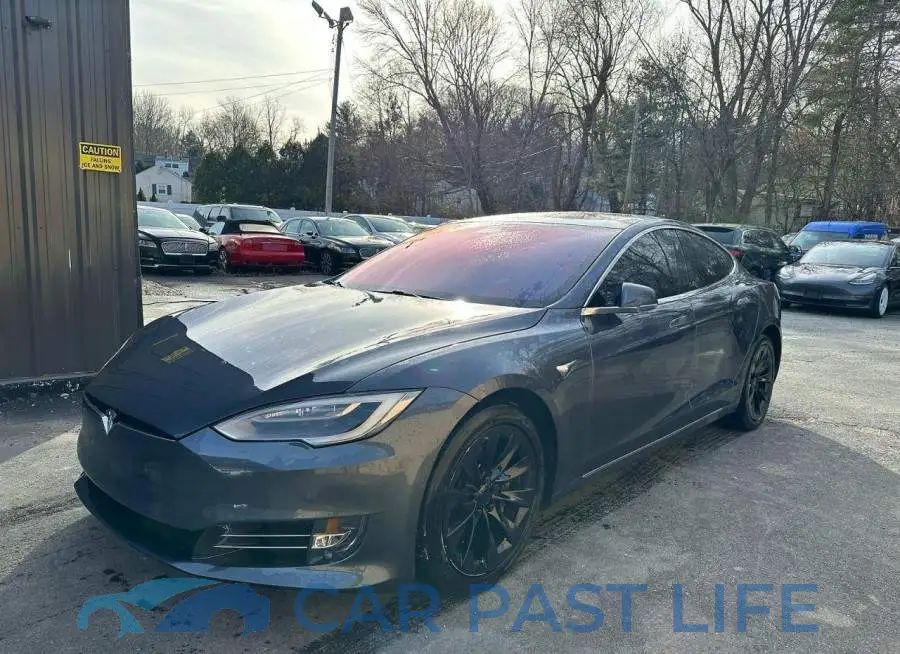 5YJSA1E25JF243568# 2