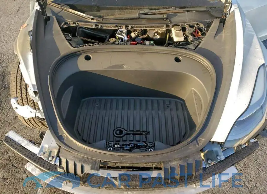 5YJ3E1EA5PF462605# 11
