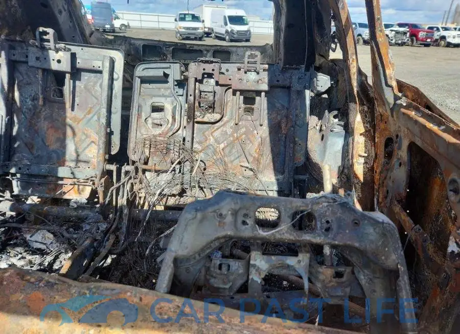 1GYKNFRS8HZ255224# 10