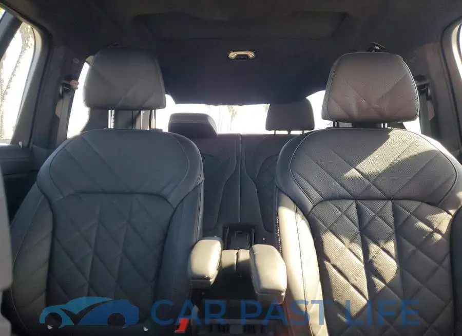 5UX23EM06P9R57826# 10