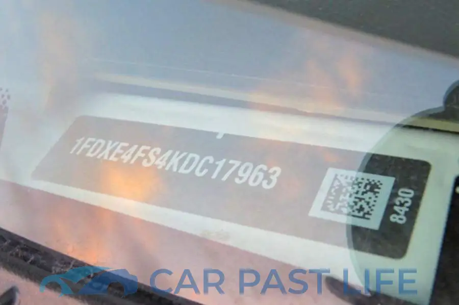 1FDXE4FS4KDC17963# 10