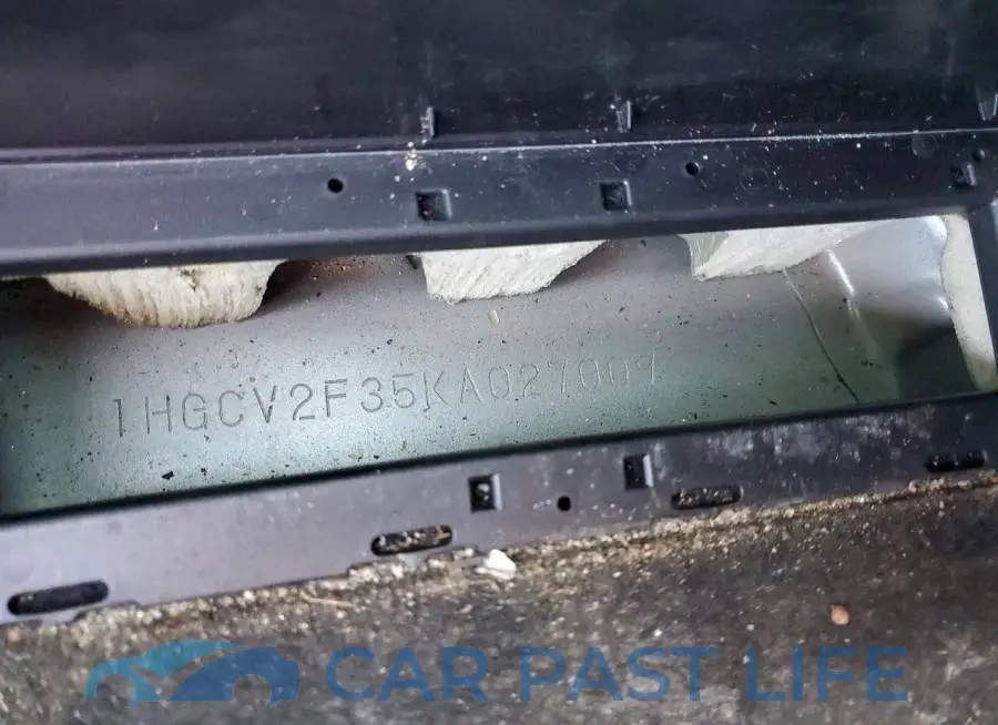 1HGCV2F35KA027009# 12