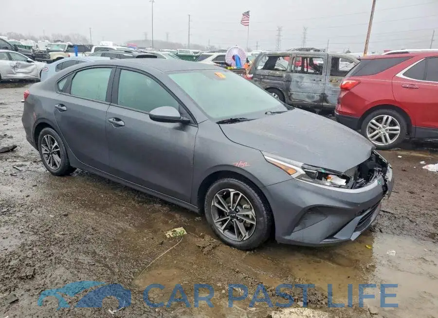 3KPF24AD4RE829428# 4