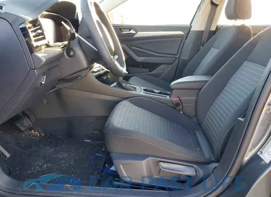 3VW5W7BU4TM007237# 7