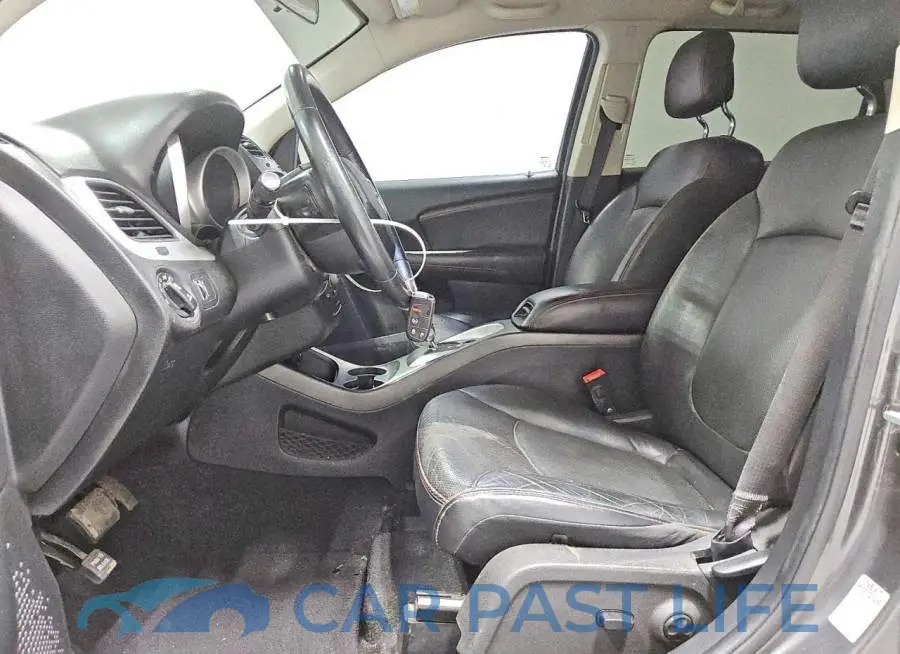 3C4PDCEG8JT442989# 7