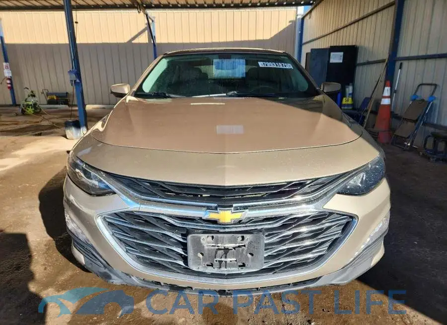 1G1ZD5ST3NF118590# 5