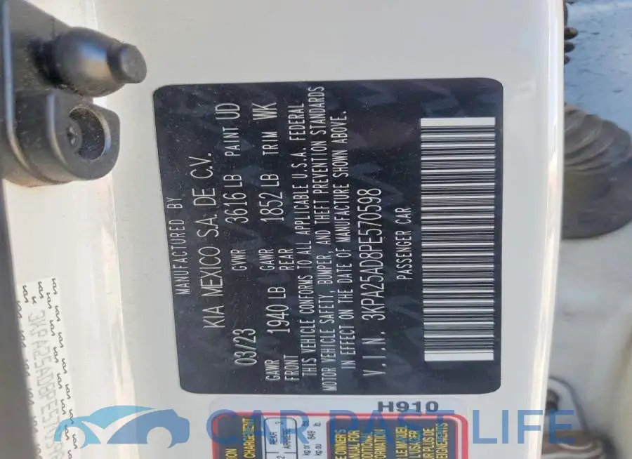 3KPA25AD8PE570598# 12
