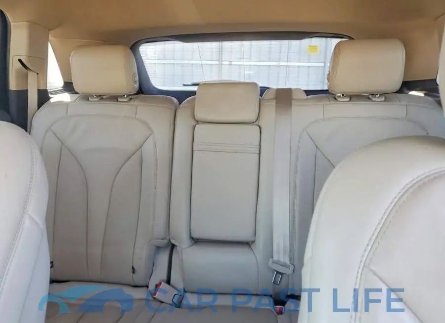 2LMPJ8J95LBL21185# 10