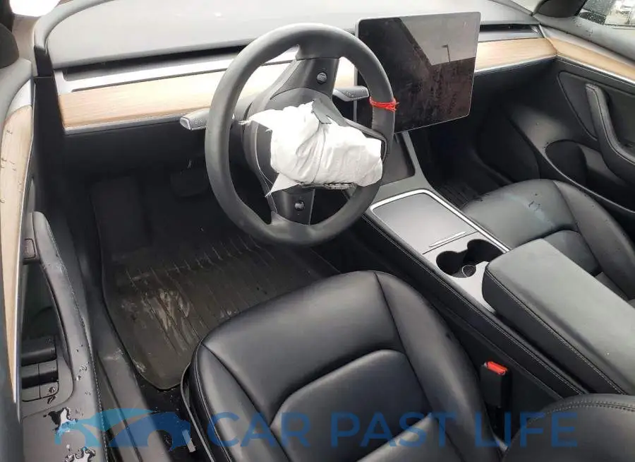 5YJ3E1EAXPF715501# 8