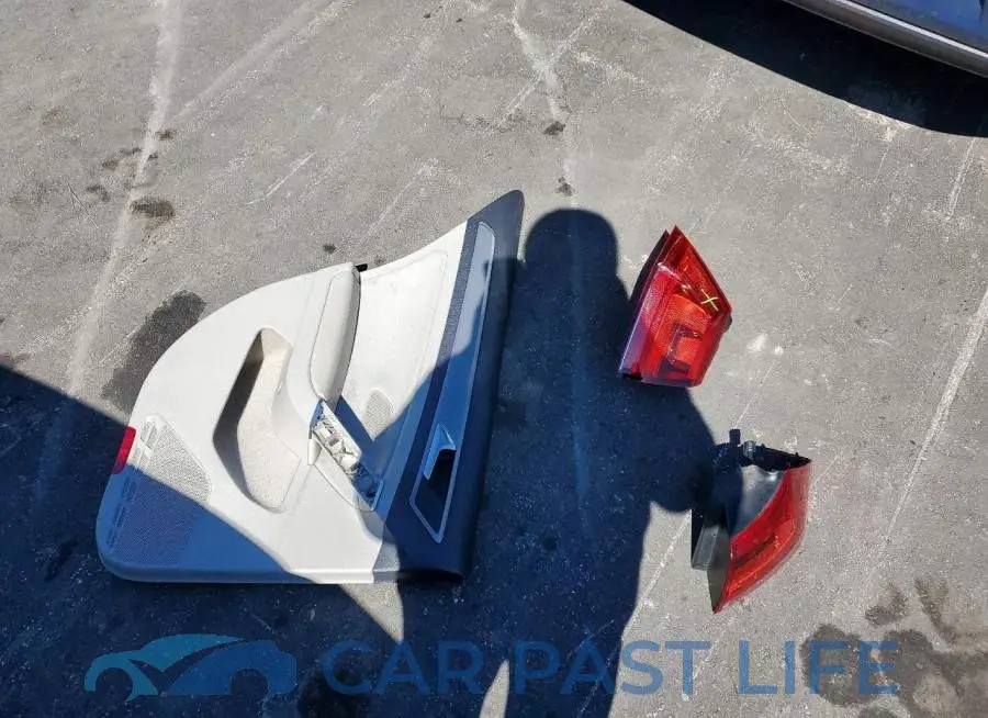 3VW217AU1HM076185# 12