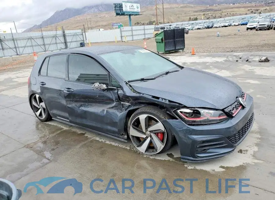3VW5T7AU8LM008398# 4
