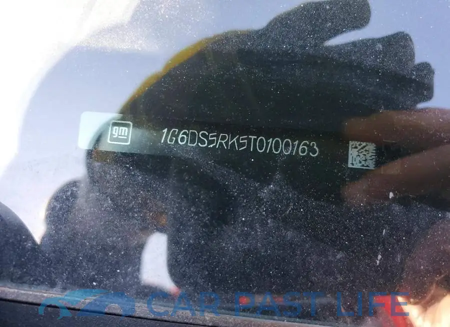 1G6DS5RK5T0100163# 12