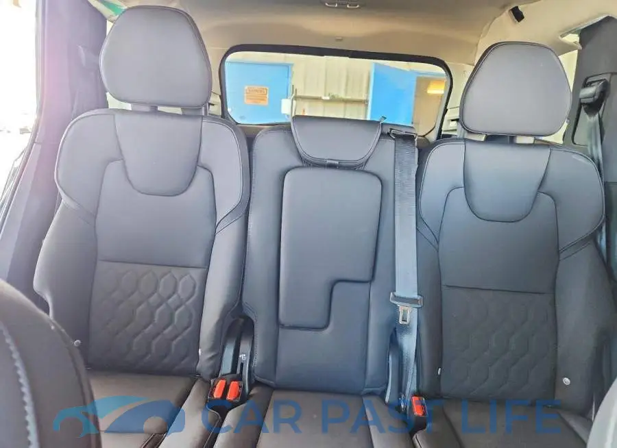 YV4M12PJ8T1470295# 10