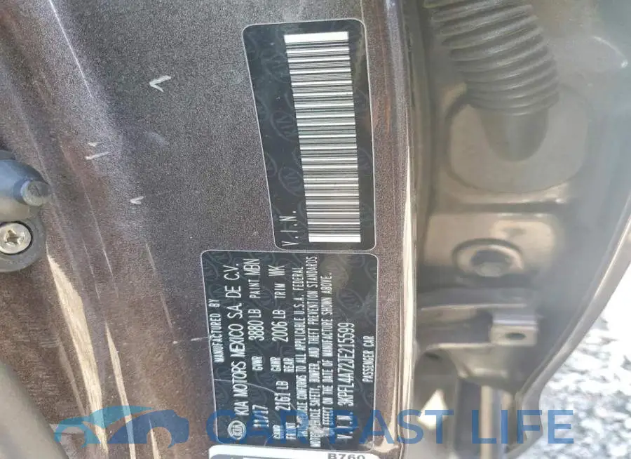 3KPFL4A72JE215599# 12