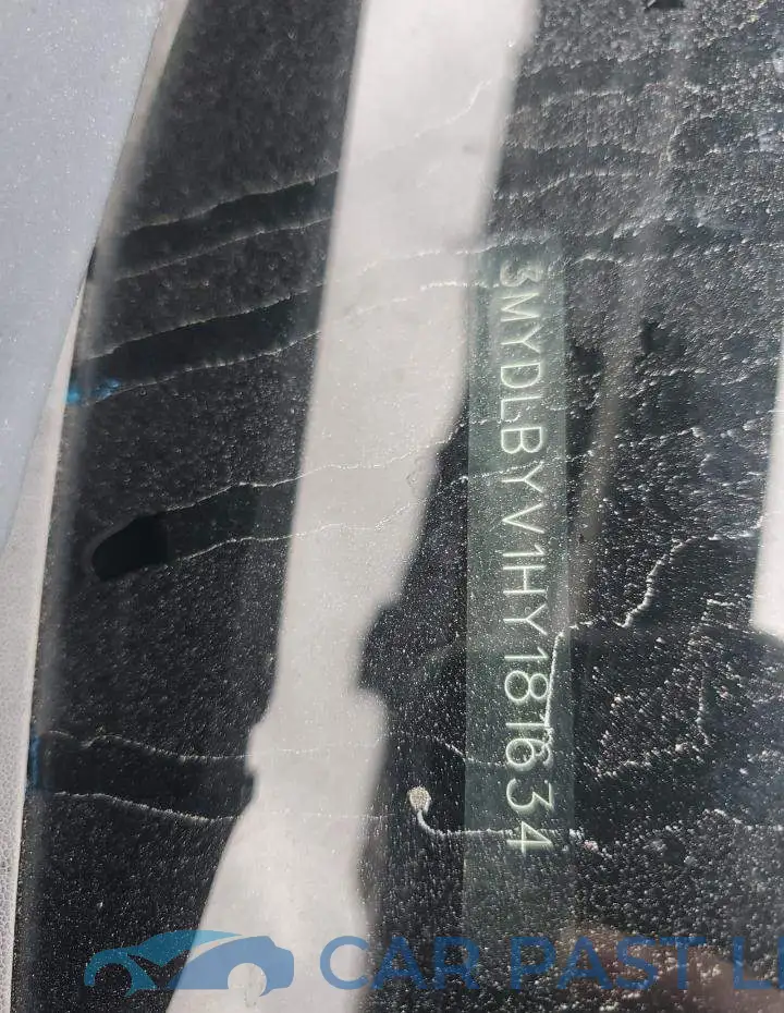 3MYDLBYV1HY181634# 12